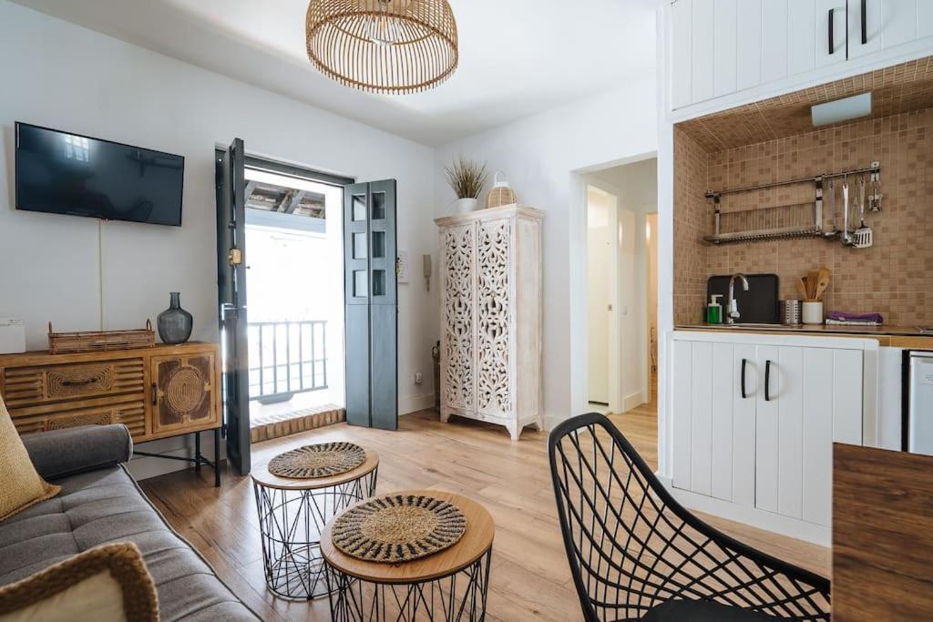 New Apartment In Traditional Building Of The XVI Century Севилья Экстерьер фото